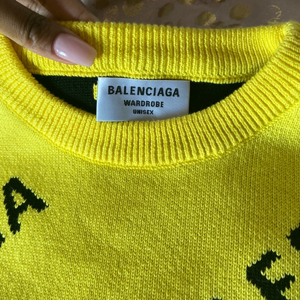 Brand new Balenciaga Logo sweater